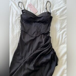 Oh polly corset top dress
black
small 
great condition